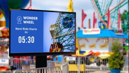 Digital signage reduces perceive wait time in amusment parks